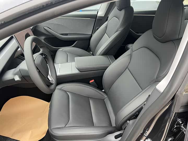 Photo 4 - Tesla Model 3