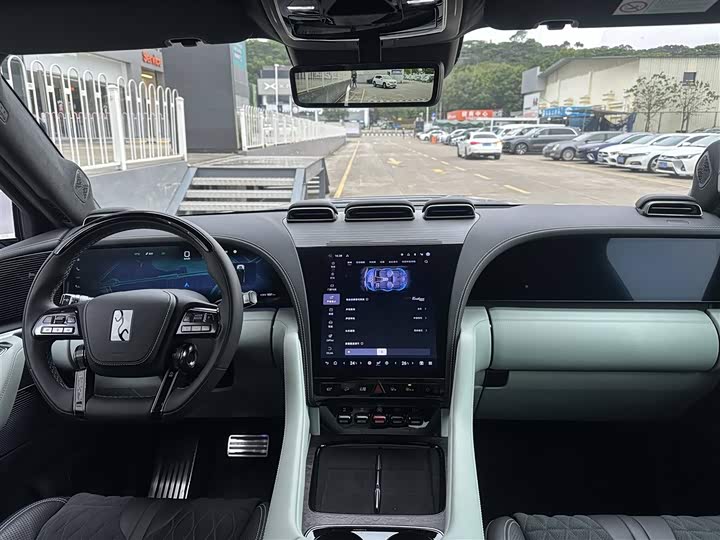 Фото 7 - BYD Yangwang U8