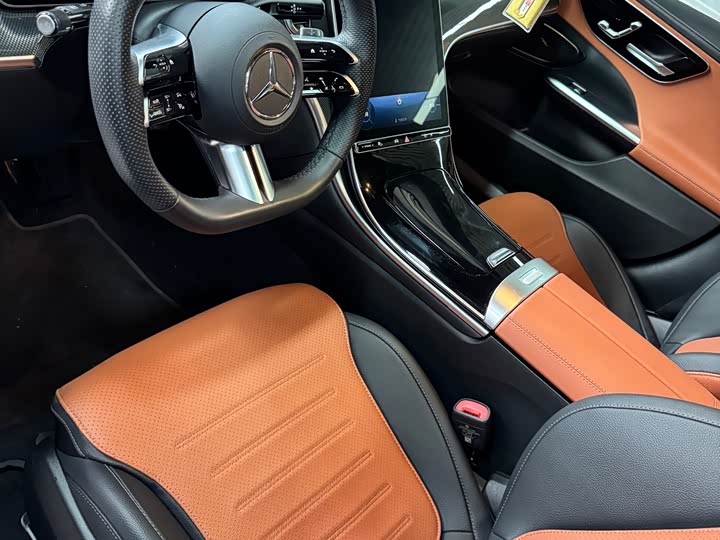 Фото 4 - Mercedes-Benz C-Class