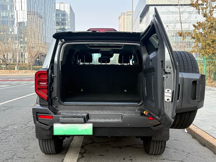 Photo 5 - Tank 400 Hybrid