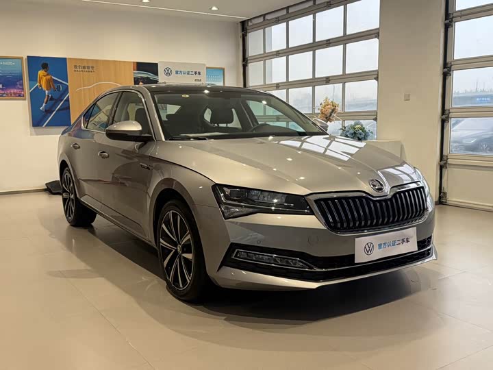 Фото 3 - Skoda Superb