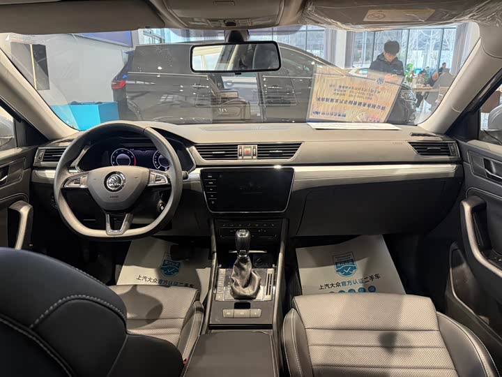 Фото 5 - Skoda Superb