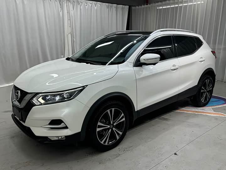 Фото 1 - Nissan Qashqai