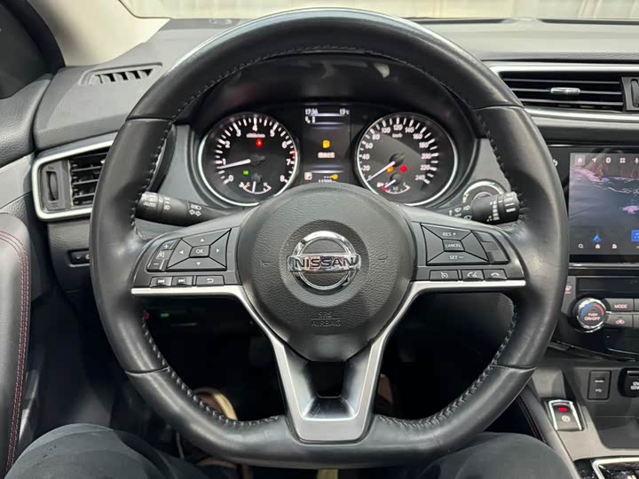 Фото 7 - Nissan Qashqai