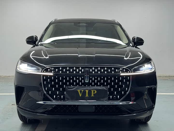 Photo 1 - Lincoln Corsair