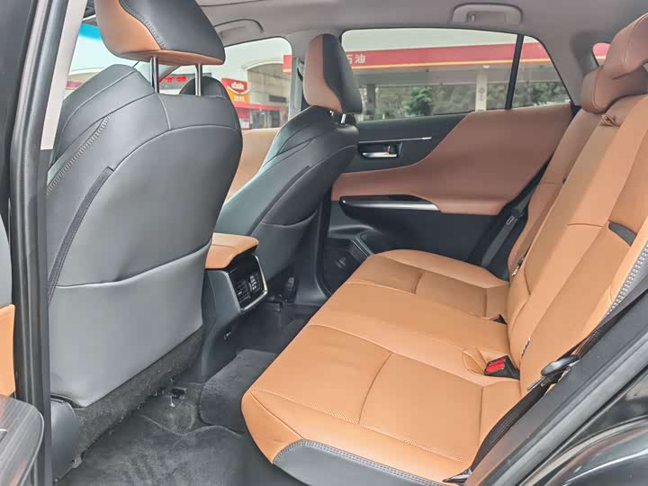 Фото 8 - Toyota Venza