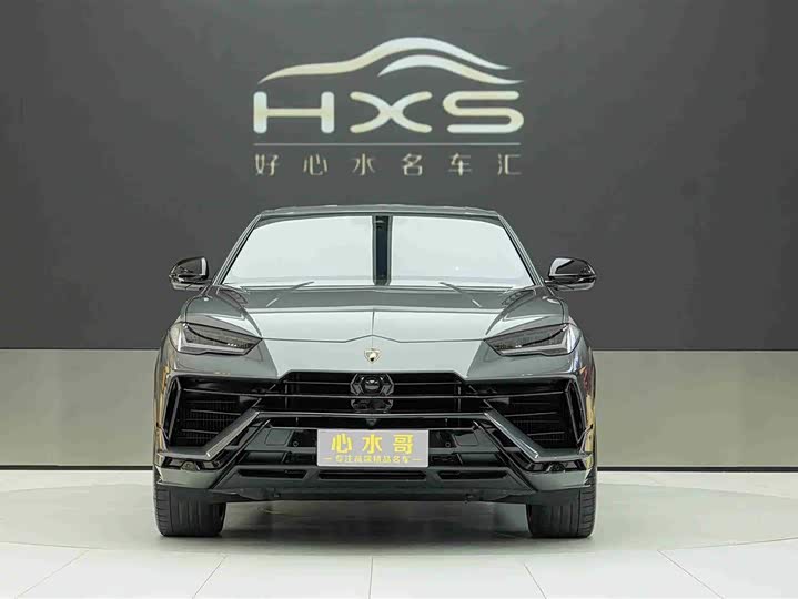 Photo 2 - Lamborghini Urus