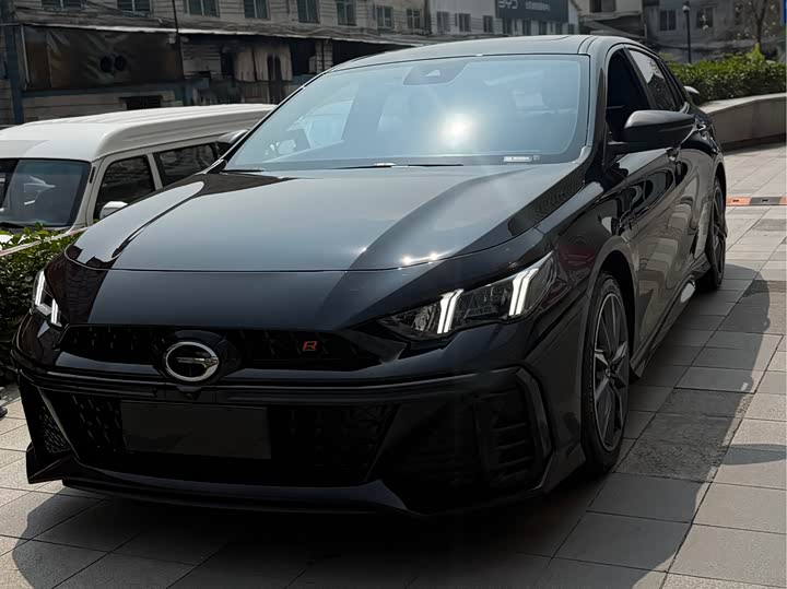 Фото 1 - GAC Trumpchi Empow R