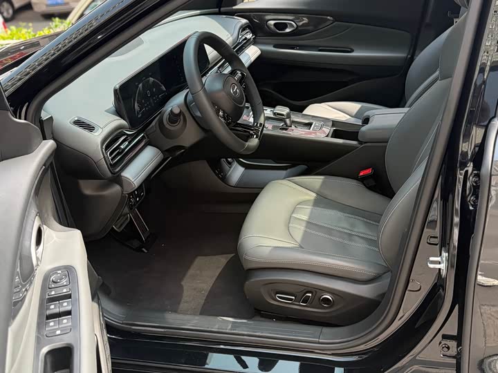 Фото 4 - GAC Trumpchi Empow R