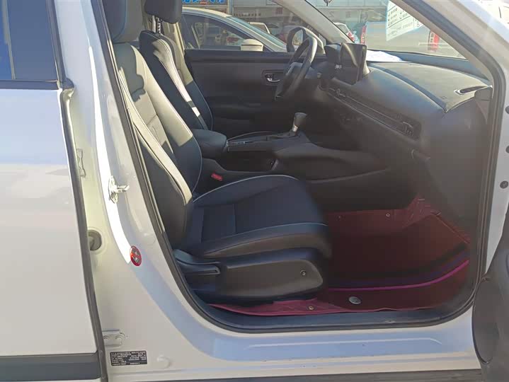 Фото 8 - Honda HR-V