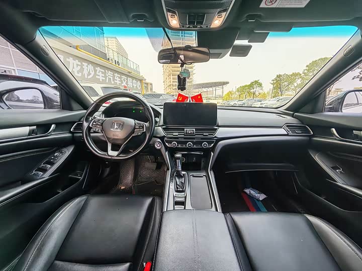 Фото 9 - Honda Inspire