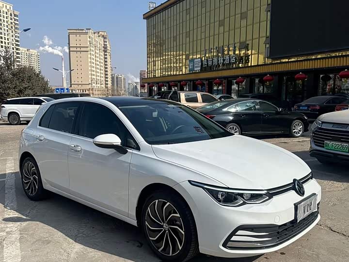 Фото 3 - Volkswagen Golf