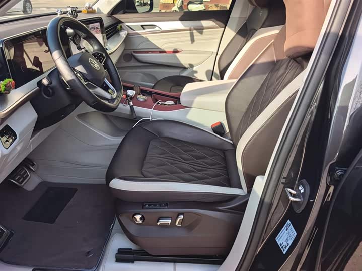 Фото 9 - Volkswagen Tavendor