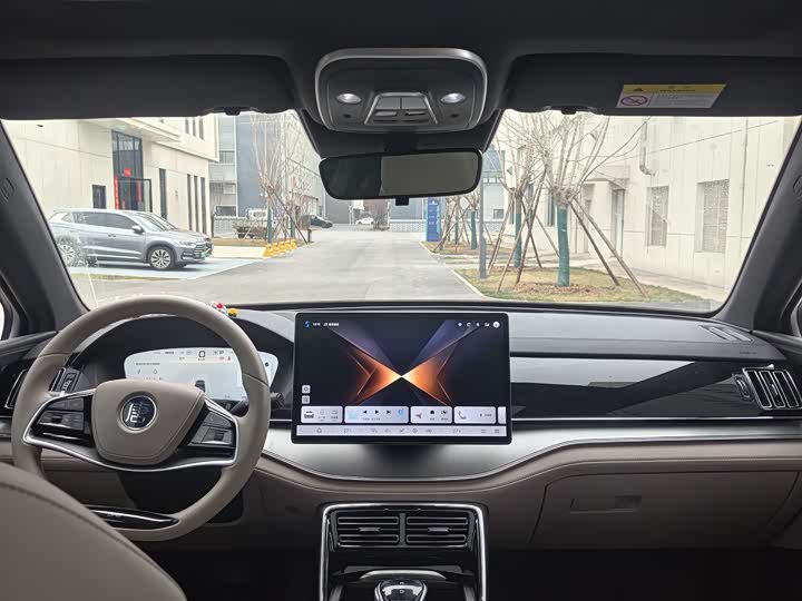 Фото 8 - BYD Tang Hybrid/EV