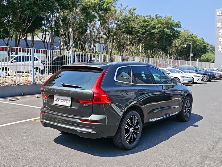 Фото 4 - Volvo XC60