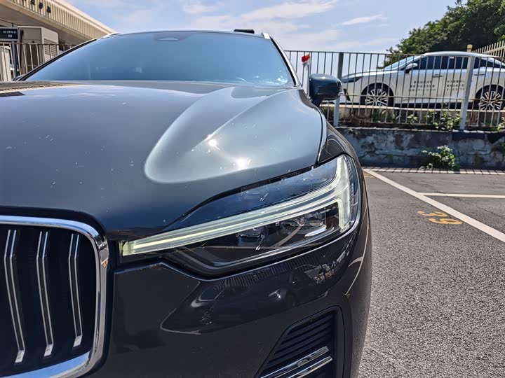 Фото 8 - Volvo XC60