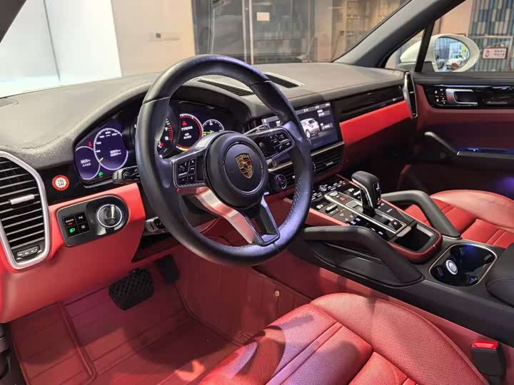 Фото 7 - Porsche Cayenne Hybrid