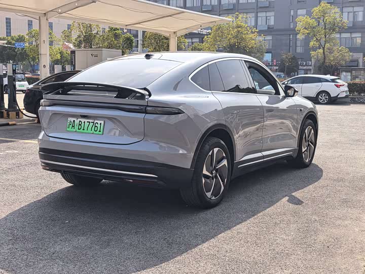 Photo 5 - Nio EC6