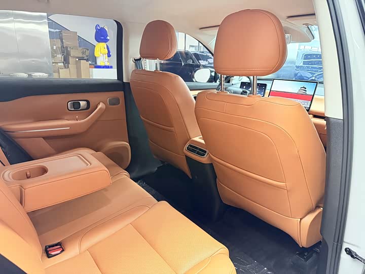 Фото 7 - Leapmotor C10