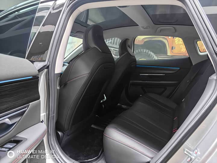 Фото 8 - XPeng P7