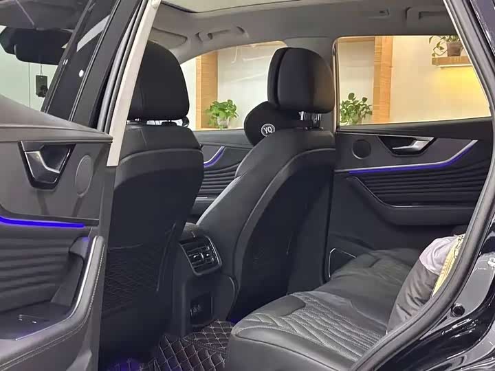 Photo 7 - Hongqi HS5