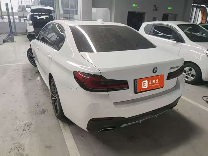 Фото 5 - BMW 5 Series