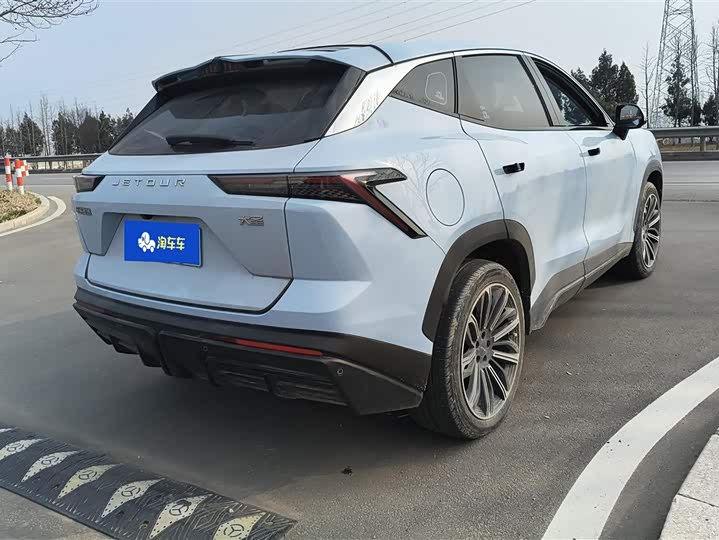 Photo 3 - Jetour Dashing