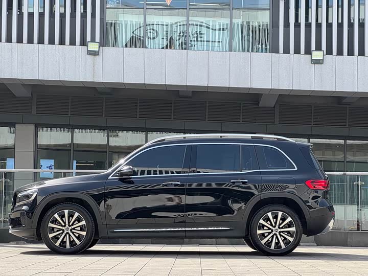 Mercedes-Benz GLB-Class 2024 2024款 GLB 220 时尚型