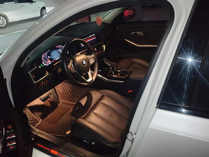 Фото 9 - BMW 3 Series