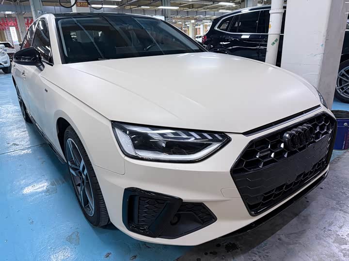 Фото 3 - Audi A4L