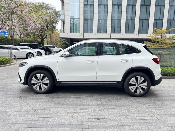 Фото 7 - Mercedes-Benz EQA