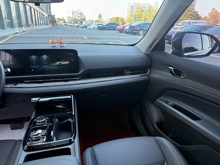 Photo 8 - Ford Equator Sport