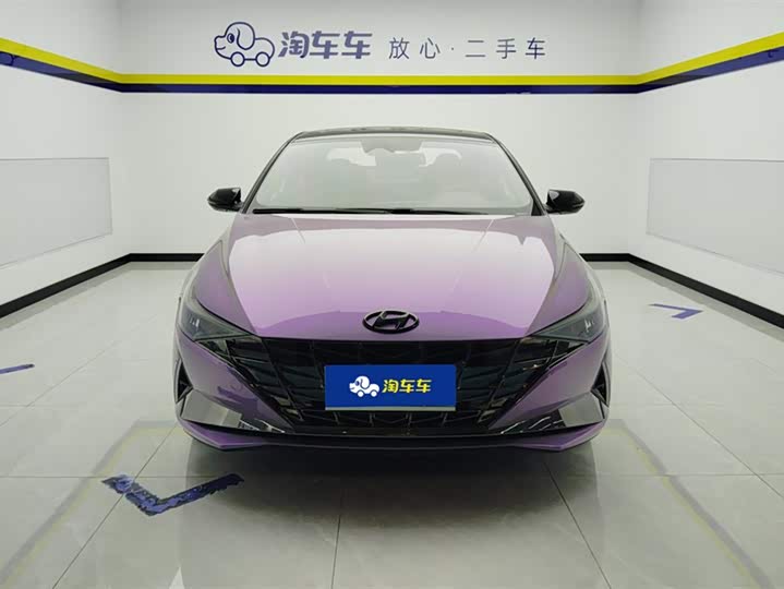 Photo 2 - Hyundai Elantra N line