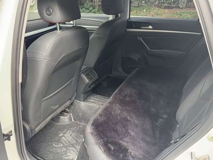 Photo 4 - Volkswagen Lavida