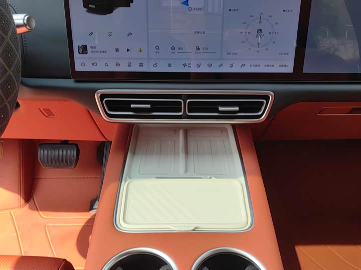 Фото 6 - LiXiang L7