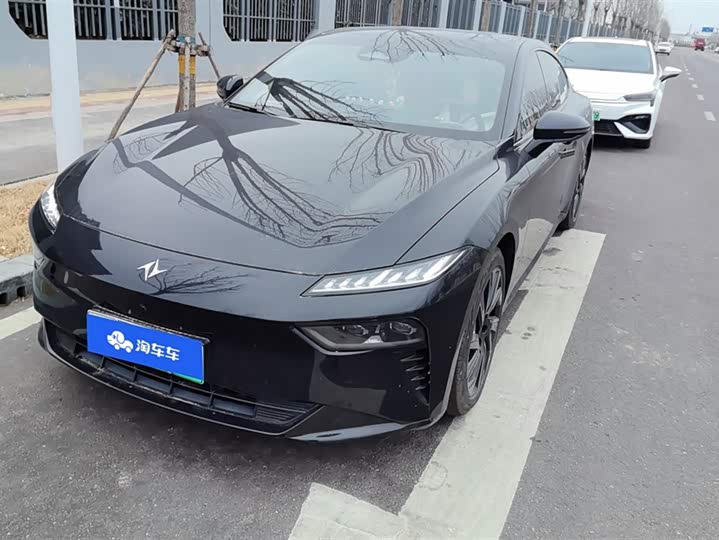 Фото 1 - Dongfeng Yipai eπ 007