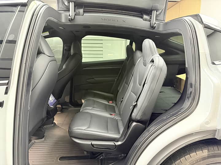 Photo 5 - Tesla Model X