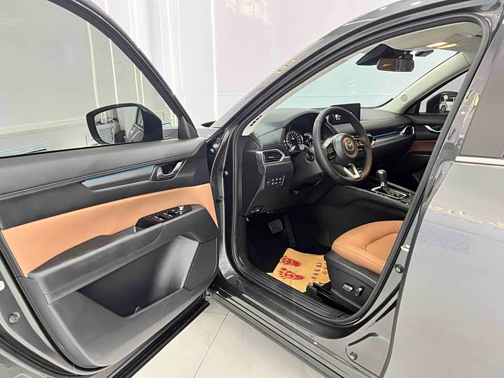 Фото 7 - Mazda CX-5