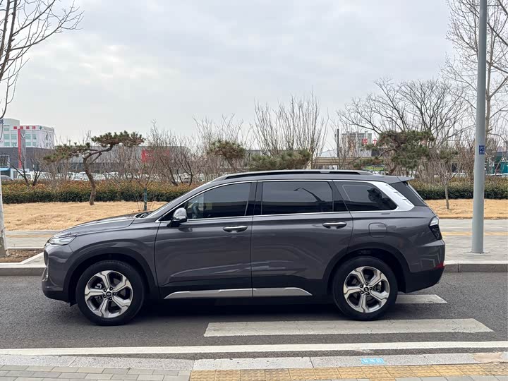 Фото 3 - Hyundai Santa Fe