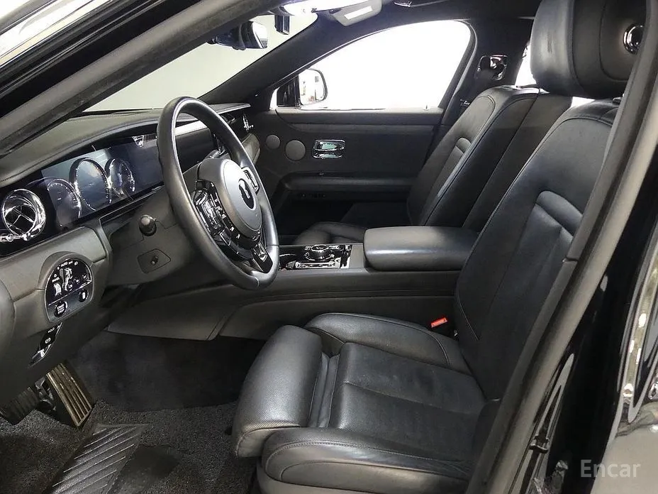 Фото 10 - Rolls-Royce Ghost