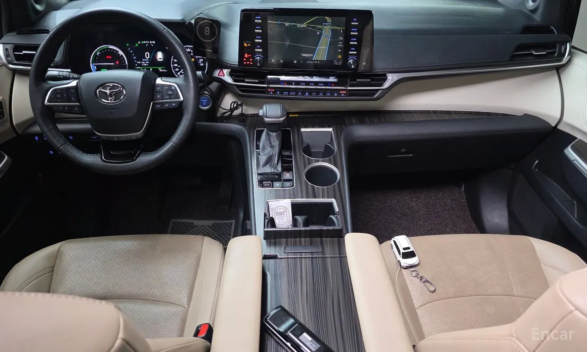 Фото 7 - Toyota Sienna