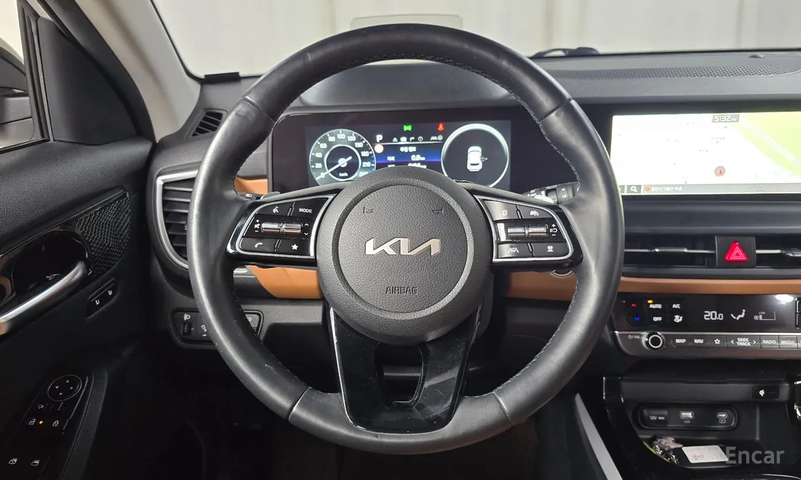 Фото 13 - Kia Seltos