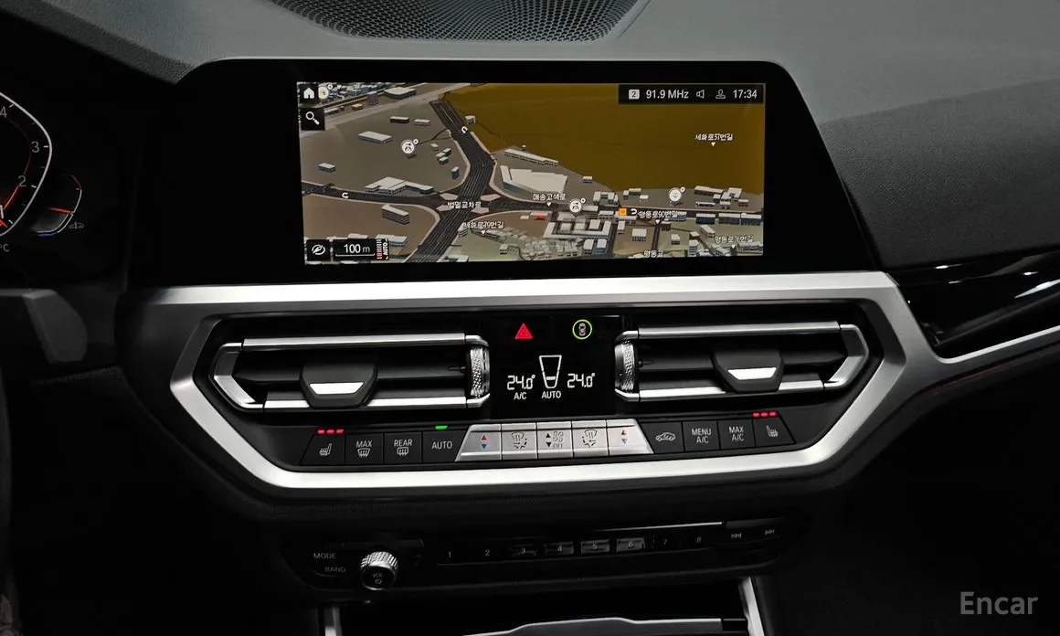 Photo 14 - BMW 3 Series