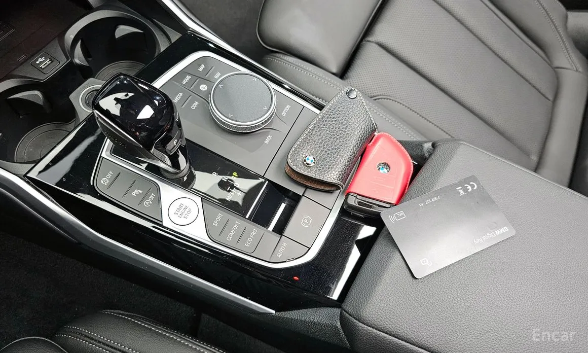 Photo 9 - BMW 3 Series