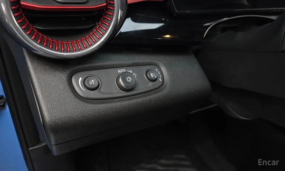 Photo 14 - Chevrolet Trax