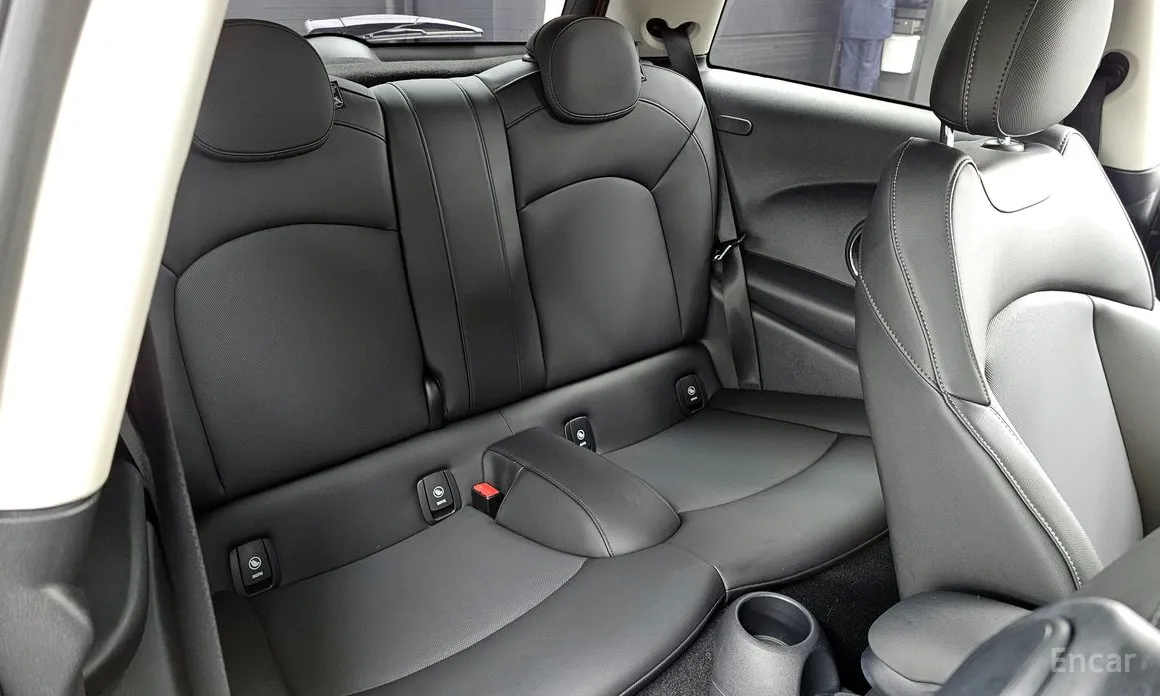 Фото 12 - Mini Cooper