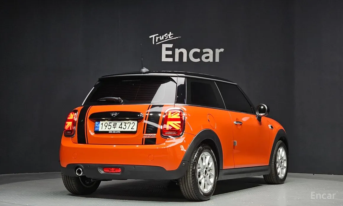 Фото 2 - Mini Cooper