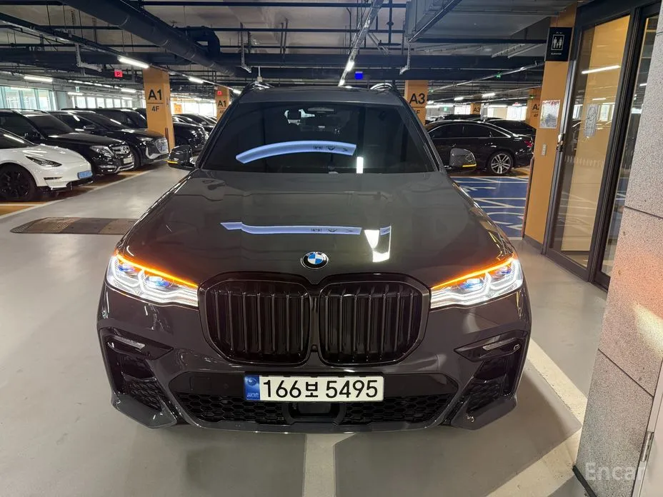 Фото 1 - BMW X7