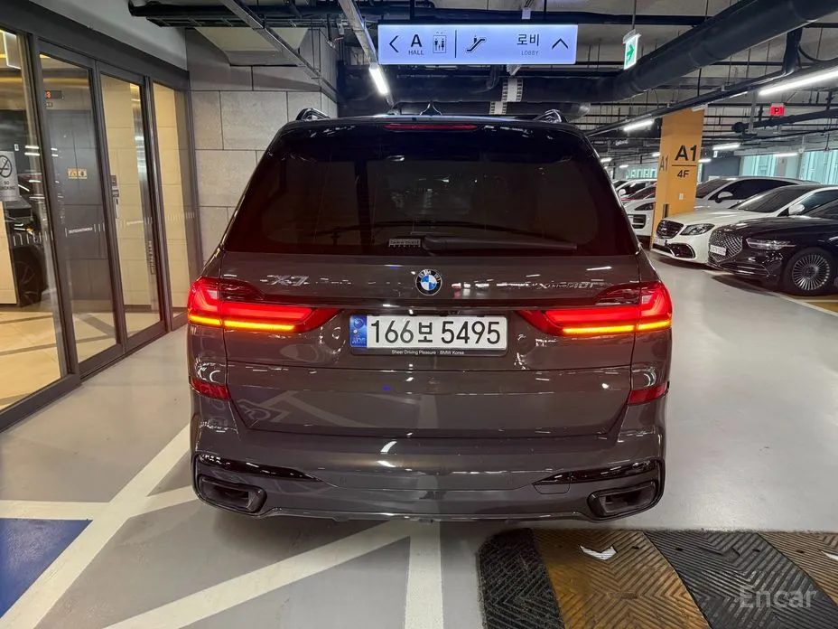 Фото 2 - BMW X7