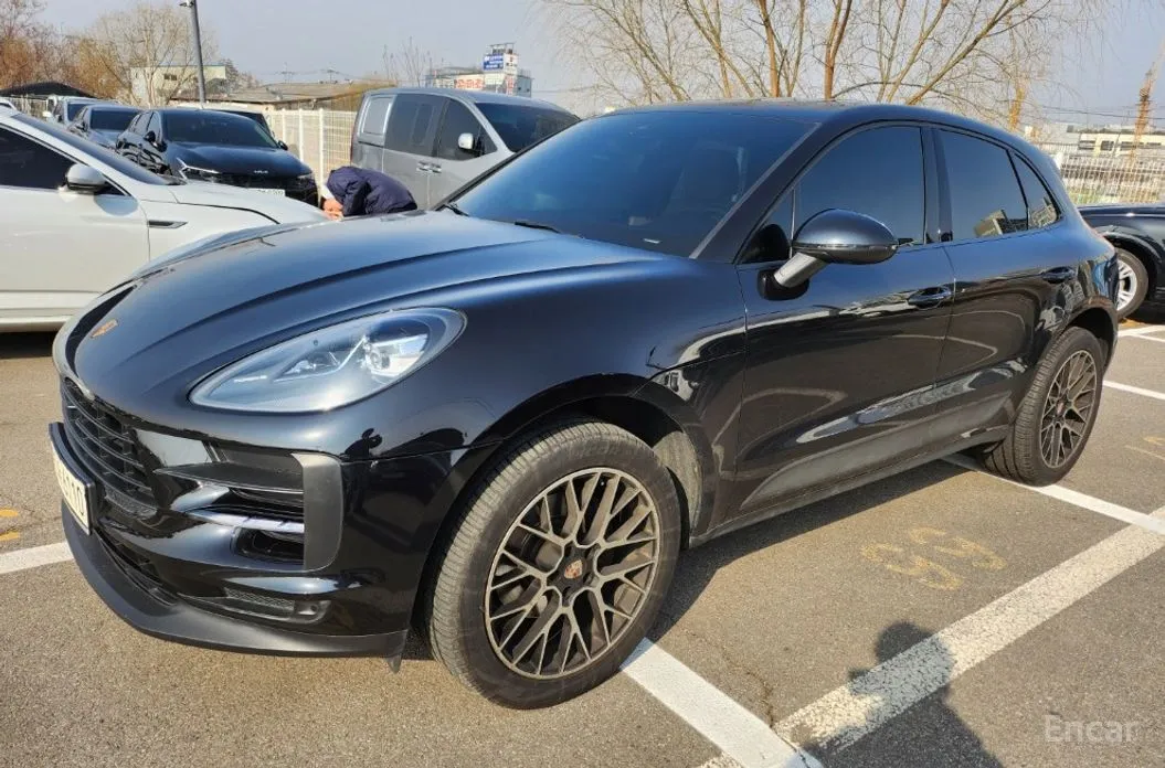Фото 2 - Porsche Macan
